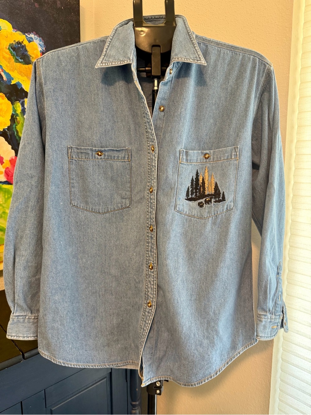 Vintage Country Clothing Co Denim Shirt Bear Pine Tree Embroidered M